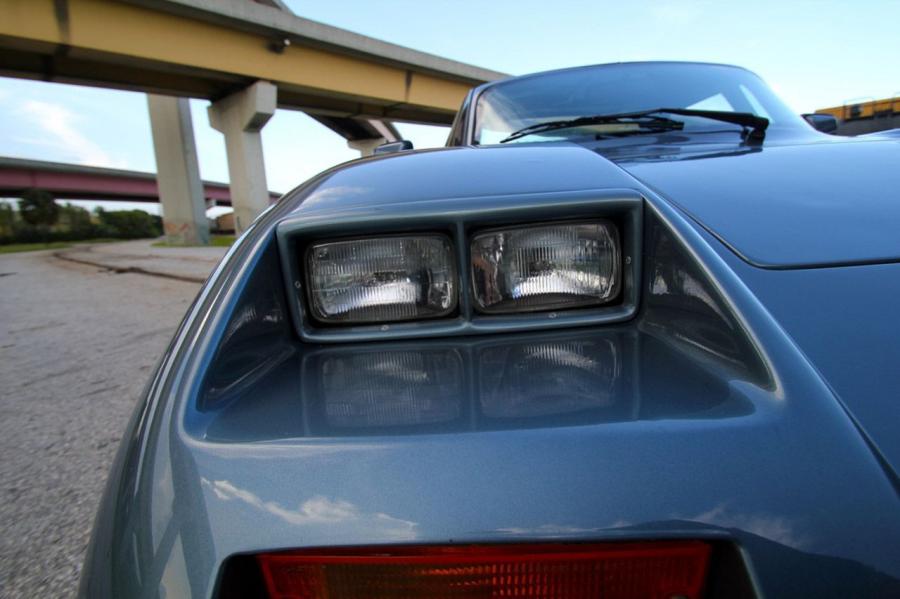 Детали экстерьера Mosler Consulier Targa 1990 года  (фото 41 из 52)